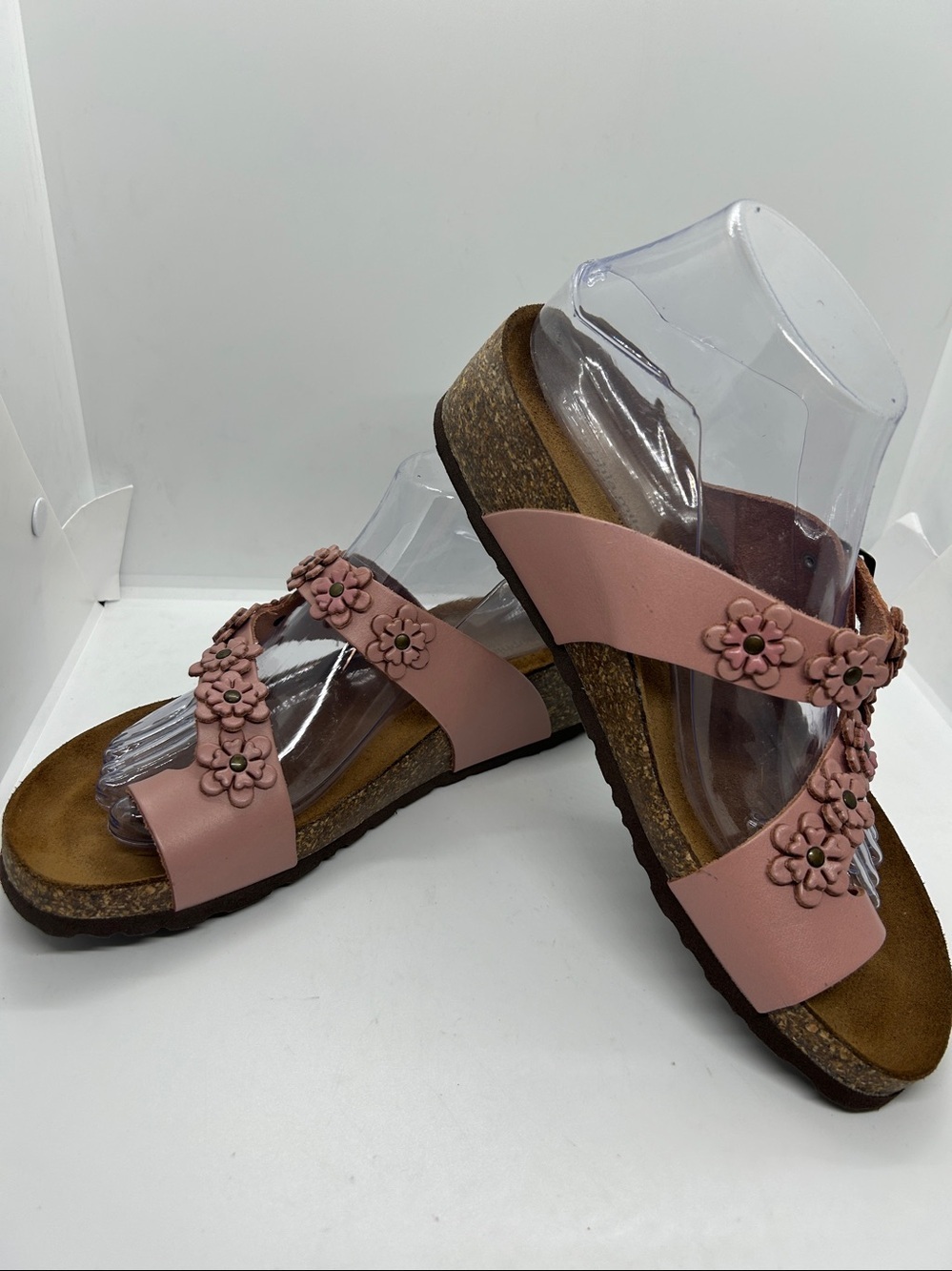 Sophia Milano Wedge Sandals Size 9 Mauve Pink Leather Flowers Slip On Toe Post - Picture 3 of 11